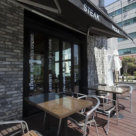 J-Top Hotel Siheung Extérieur photo